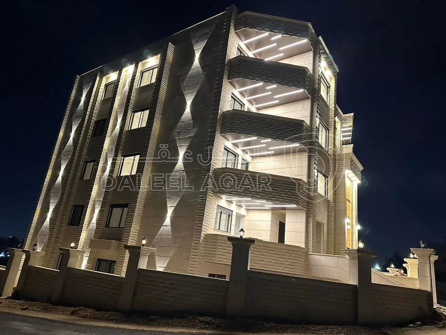 شقة في عمان - شفا بدران  - 83,000 دأ - صورة 1